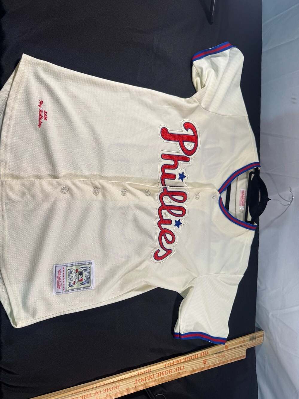Mitchell & Ness 2010 Roy Halladay Cream Philadelphia Phillies Throwback Baseball